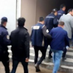 Devleti milyonlarca lira zarara uğratan çeteye operasyon
