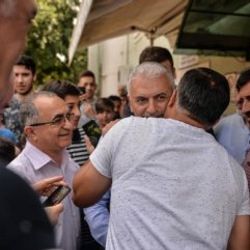 Binali Yıldırım: Çay teklifim geçerli