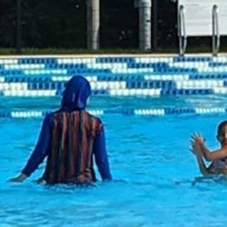 Fransa Başbakanı Philippe'den tesettür mayo açıklaması