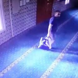 Kartal'da camilere dadanan kablo ve kapı sürgü hırsızı