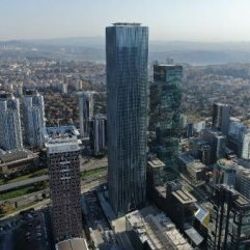 İstanbul'un en yüksek binalarından biri satıldı