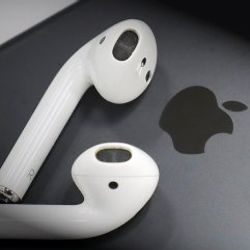 Apple, iPhone 12 serisini Airpods ile satışa çıkarabilir