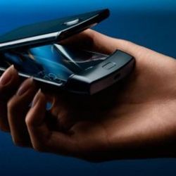 Motorola'nın katlanabilir telefonu Razr'ın ekran tamir ücreti