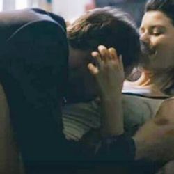 Beren Saat, Netflix'teki eşcinsel içerikleri savundu