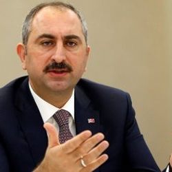 Tarikatlar kurumlara sızıyor iddiası Bakan Gül'e soruldu