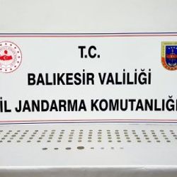Balıkesir'de Bizans dönemine ait 120 sikke ele geçirildi