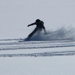 Hakkari'de kayak merkezi hafta sonu doldu