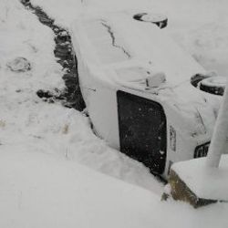 Van'da öğrenci servisi şarampole yuvarlandı: 15 yaralı
