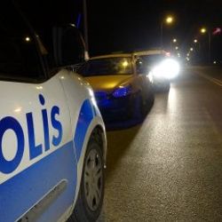 Adana'da bir kişiye sokak ortasında silahlı saldırı