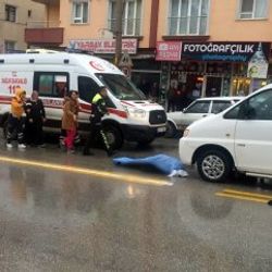 Vicdansız sürücü çarpıp kaçtı: 1 ölü
