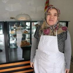 İş yerinin camını kırdı, sadaka kutusunu çaldı