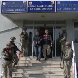 PKK'lı teröristlere ilaç gönderen muhtar yakalandı