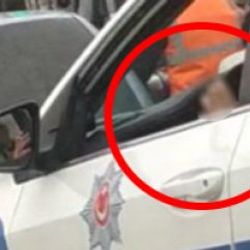 Resmi araçta sigara içen polis hakkında soruşturma