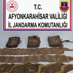 Afyonkarahisar'da tarihi nitelikte 3 Tevrat ele geçirildi