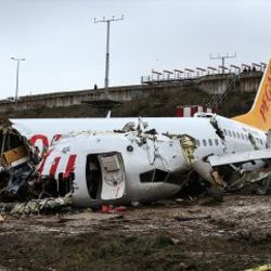 Uçak kazasında bulunan kabin görevlileri ifade verdi