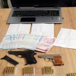 İzmir merkezli yasa dışı bahis operasyonu: 28 gözaltı