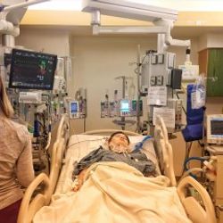 Temizlik maddesi içen çocuk, 303. ameliyatını oldu