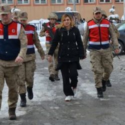 Cezaevi firarisi evinde gizli bölmede yakalandı