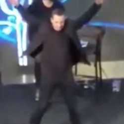 Rafet El Roman'dan Michael Jackson dansı