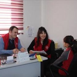 Bakanlık kucak açtı, küçük kız okula döndü