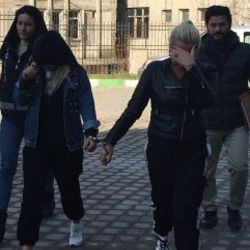 Samsun'da 3 kadın erkek meselesi yüzünden birbirine girdi