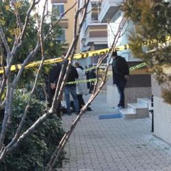 Samsun'da 7.kattaki dairesinden düşen adam öldü