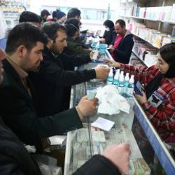 İran'da koronavirüs paniği sürüyor