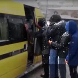 Van'da yolcu kılığına giren polisler, yankesicileri yakaladı