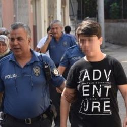 Ölümle tehdit eden babasını öldüren çocuğa tahliye