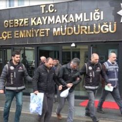 Kocaeli'de operasyon: Devleti 3 milyon lira dolandırdılar