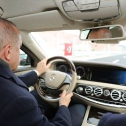 Cumhurbaşkanı Erdoğan, yeni otoyolda test sürüşü yaptı