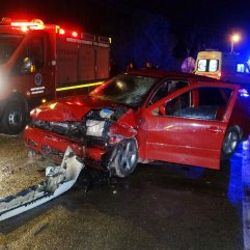 Mersin'de iki otomobil çarpıştı: 2'si ağır 5 yaralı