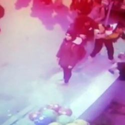 Esenyurt'ta yaşlı kadın merdiven boşluğuna düştü