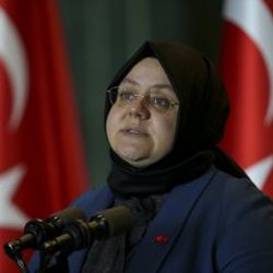 Bakan Zümrüt Selçuk Koruyucu Aile Programı'na katıldı