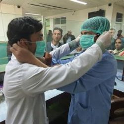 Koronavirüs Pakistan ve Kuzey Makedonya'ya sıçradı