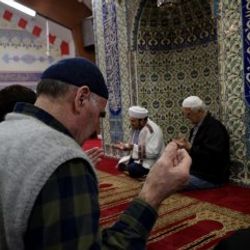 ABD'deki camide eller Mehmetçik'e dua için kalktı