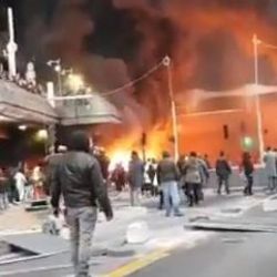 Lyon Garı alev alev yandı
