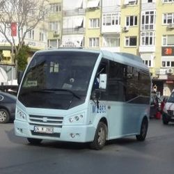 Minibüs şoförleri, şehitler için araçlarına siyah kurdele bağladı