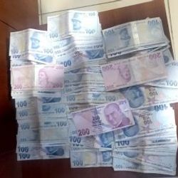 Abdest alırken parası çalındı