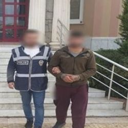 4 suçtan aranan ve 10 suç kaybı olan zanlı yakalandı