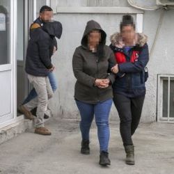 PKK elebaşlarının koruması 2 terörist, Van'da yakalandı