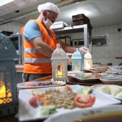 Tunceli'de Vefa ekiplerinin sahur mesaisi