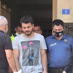 Antalya'da madde bağımlısı genç, annesini eve kilitledi