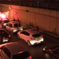 İstanbul'da asker uğurlamasında yine yol kapatıldı