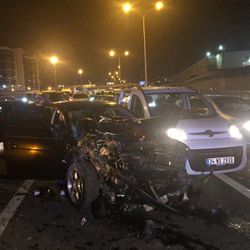 TEM'de makas atan sürücü, 6 aracı kazaya soktu