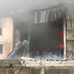 Gaziantep’teki bir elyaf fabrikasında yangın çıktı