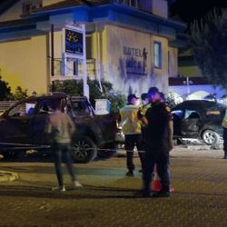 Muğla'da otomobil ile kamyonet çarpıştı: 1 ölü