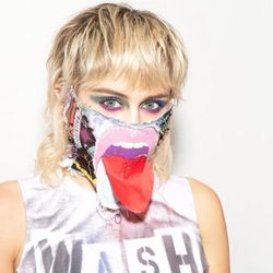 Miley Cyrus’tan yıkanma itirafı