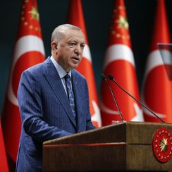 Erdoğan: Çoklu baro yönetiminde kararlıyız
