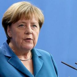 Merkel: Avrupa, tarihinin en zor durumunda